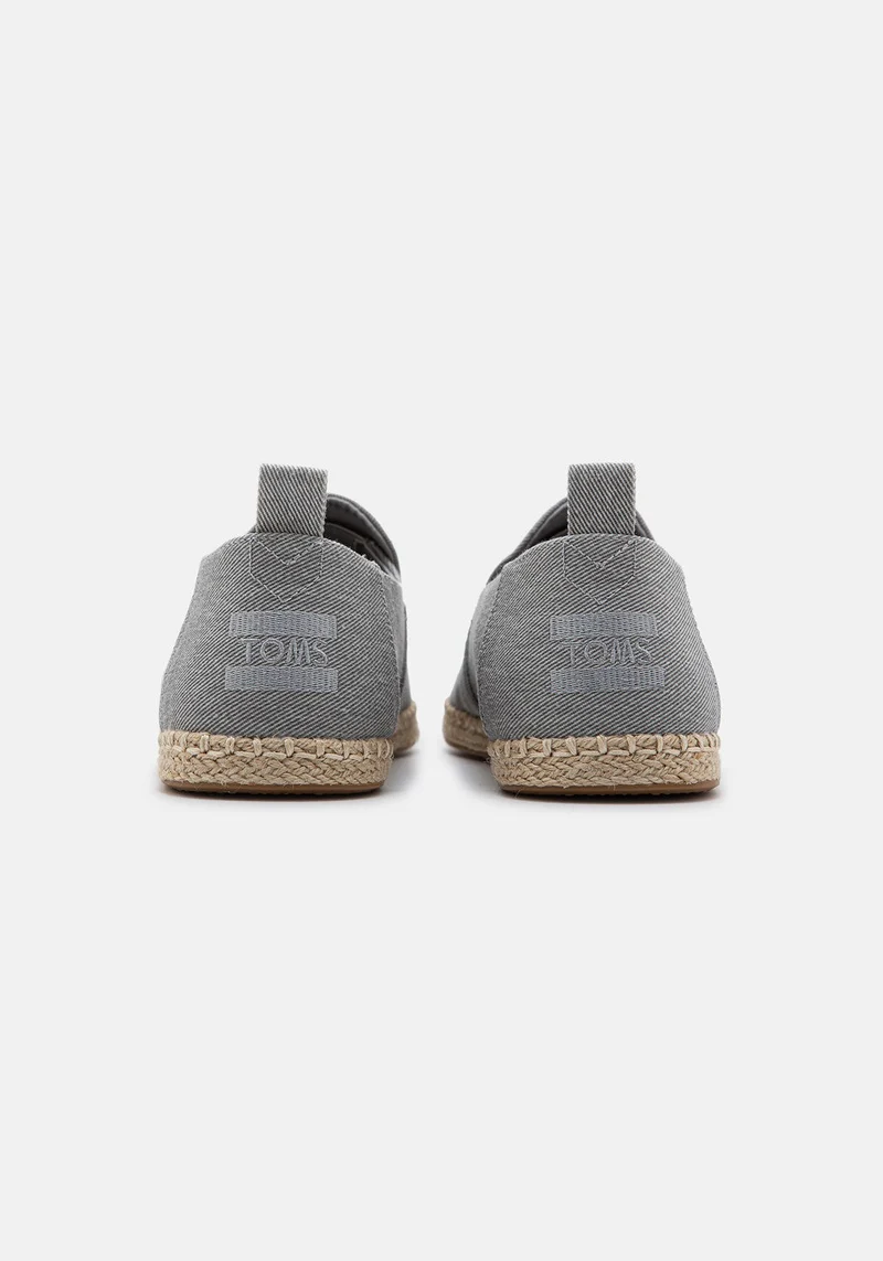 10016279 MN Deconstructed Eco Dye drizzl