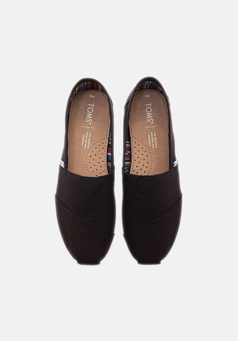 10000862 MN Canvas Classic black