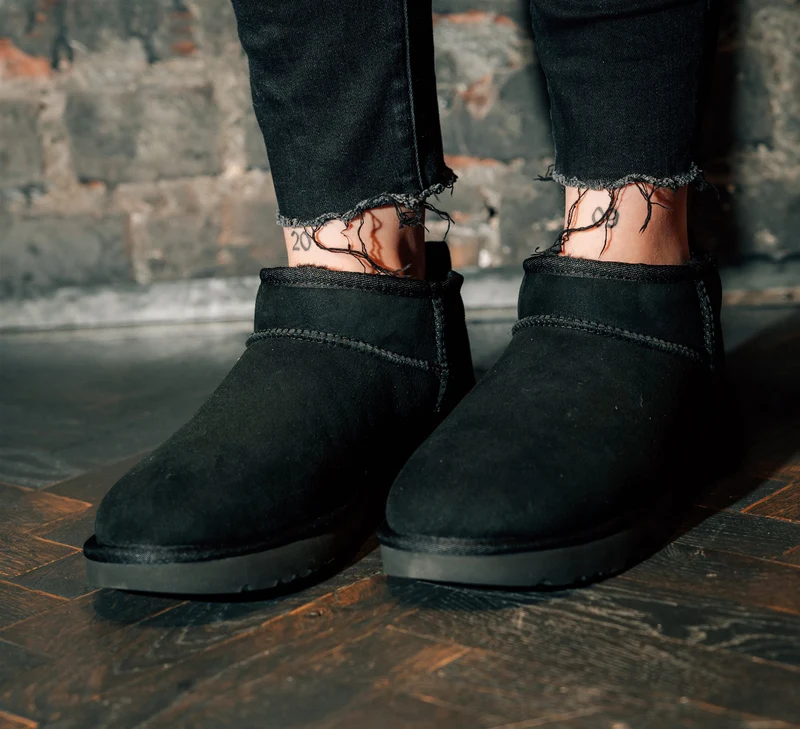 W Classic Ultra Mini black