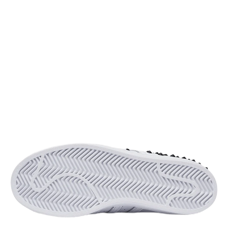 Superstar W White