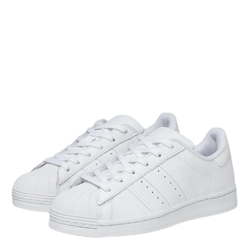 Superstar W White