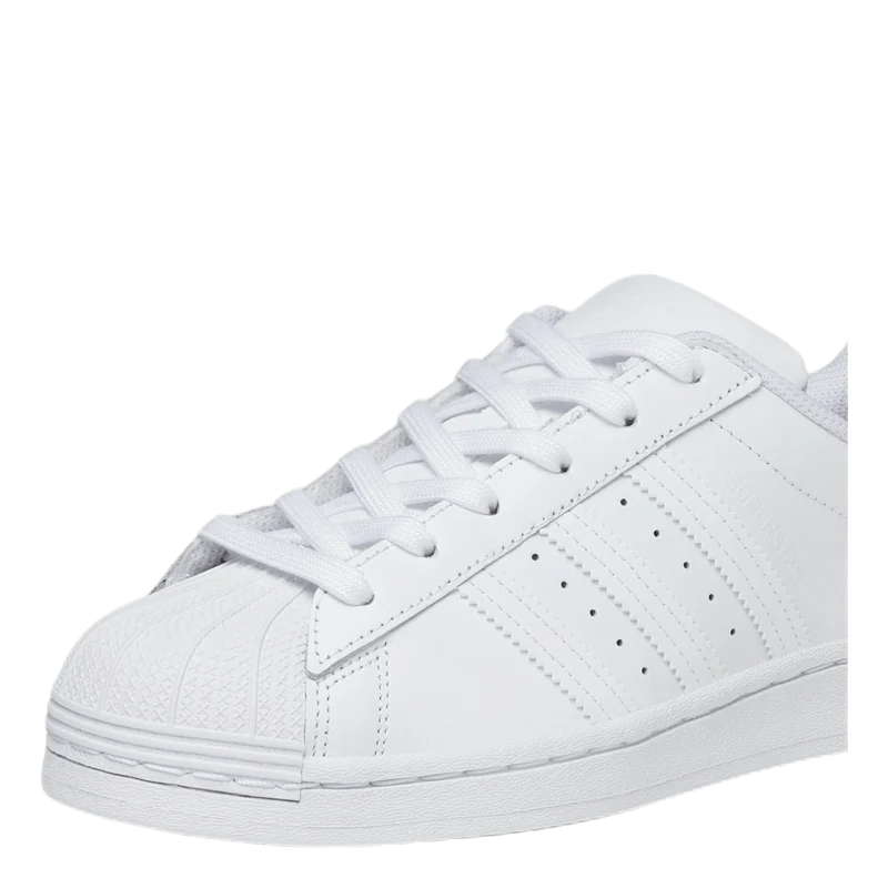Superstar W White