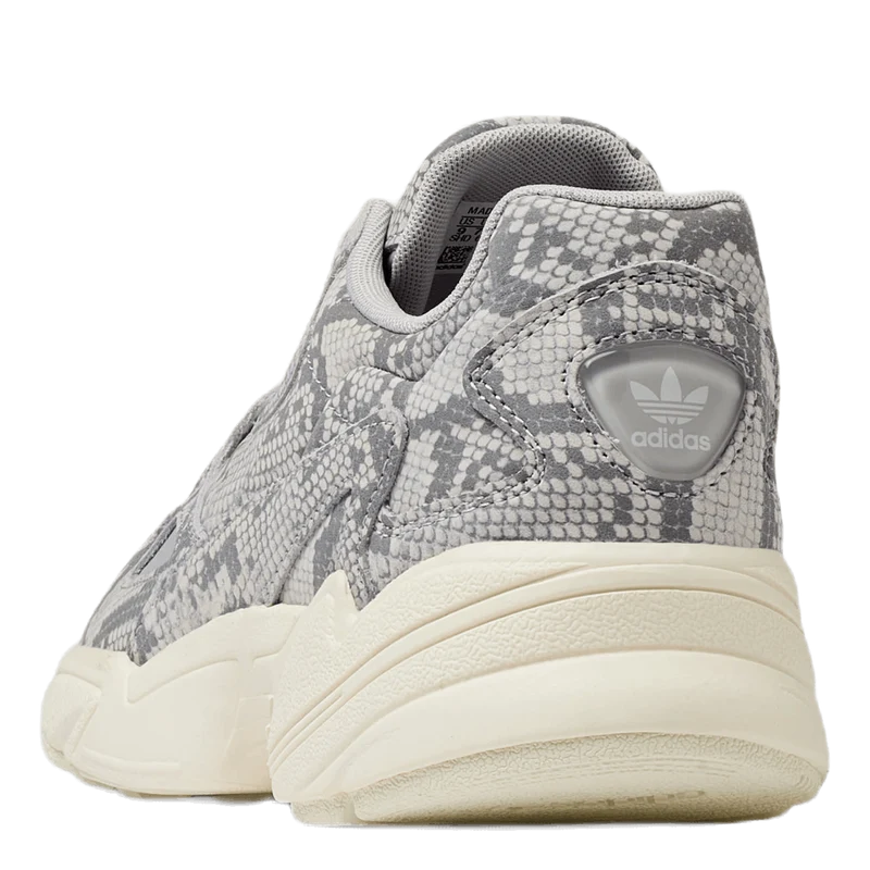 Falcon W White