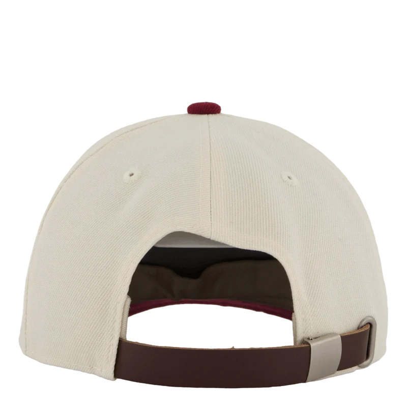 St Moritz Snapback Cap Off-white/plumm