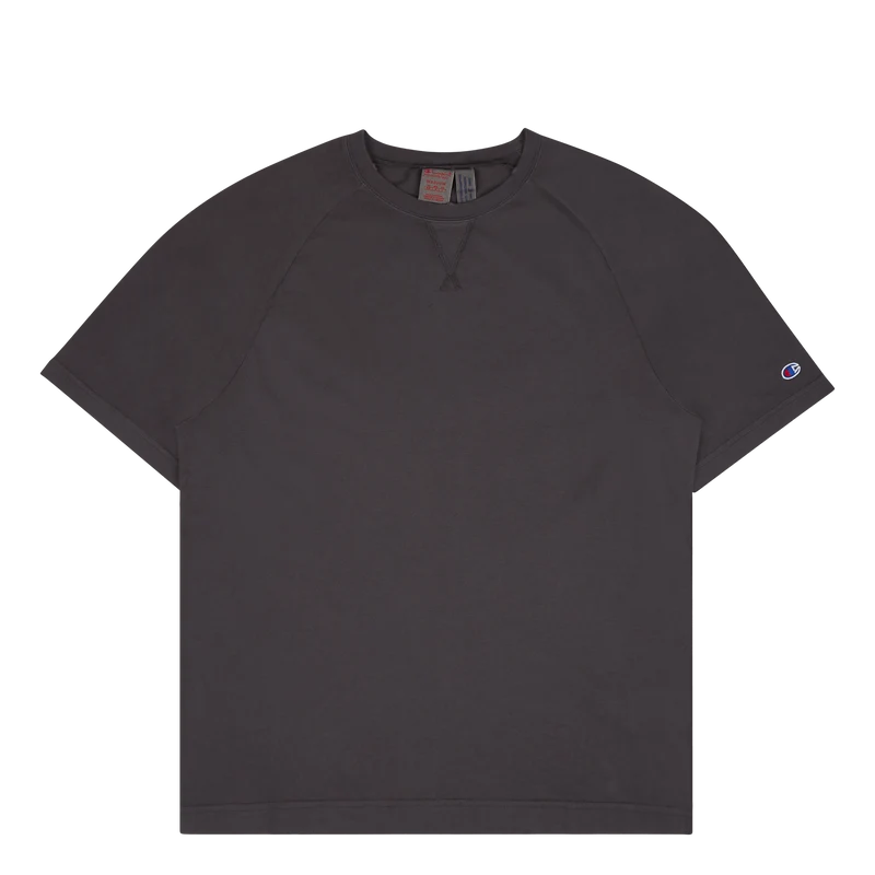 Crewneck T-shirt Magnet