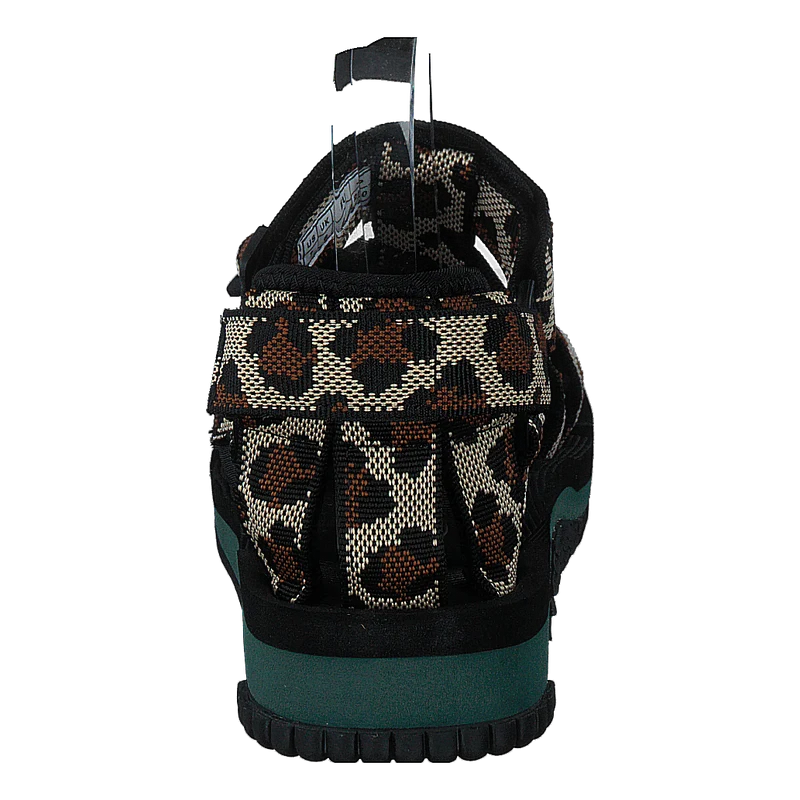 Hiker Leopard 04p