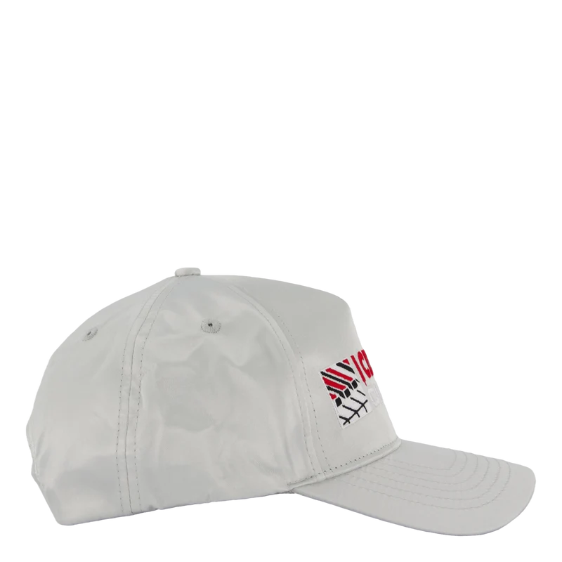 Piano Satin Trucker Silver