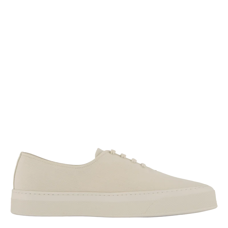 Four Hole In Canvas Off White 4102