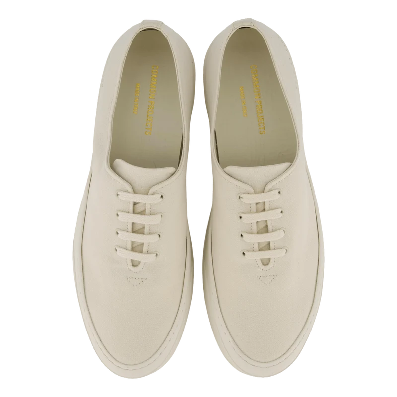 Four Hole In Canvas Off White 4102