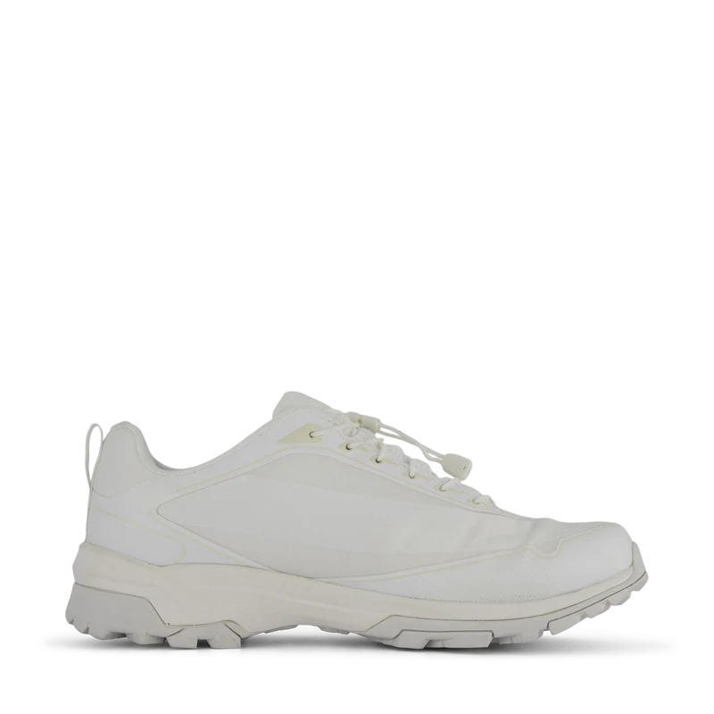 Arktisk Laced Up Runner V02 White