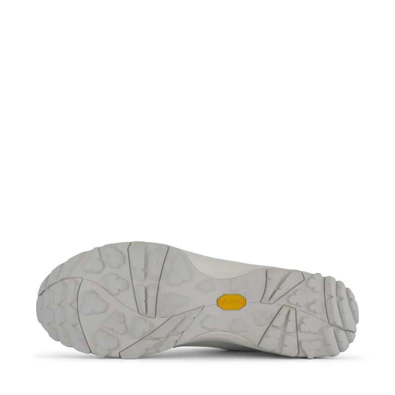 Arktisk Laced Up Runner V02 White
