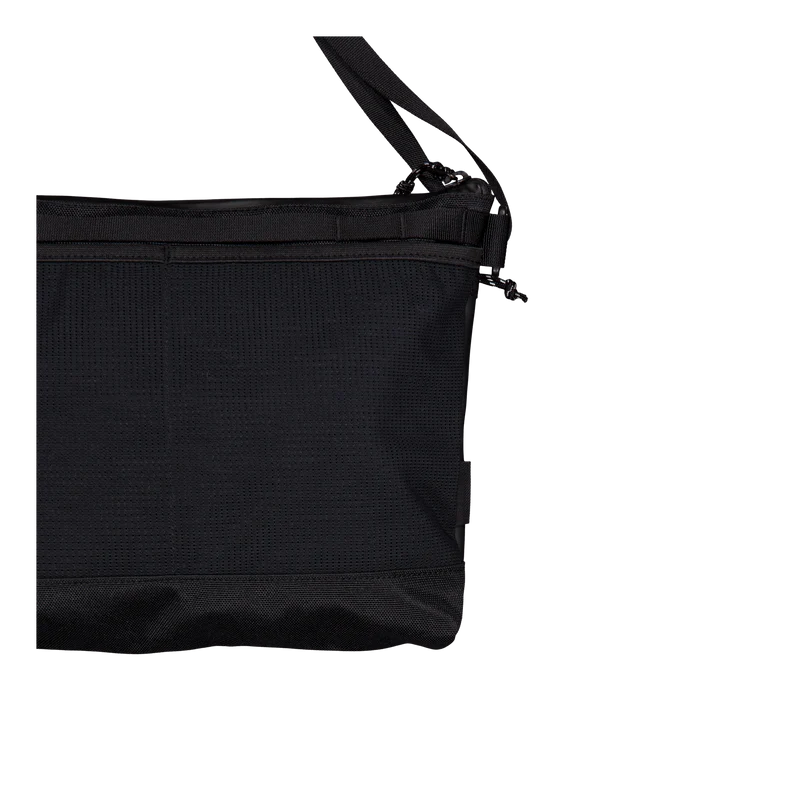 Arktisk 3l Shoulder Bag Black