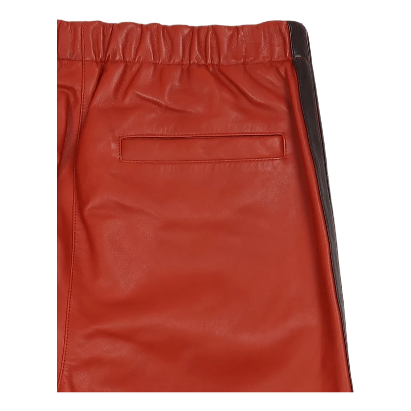 Trousers 00m39