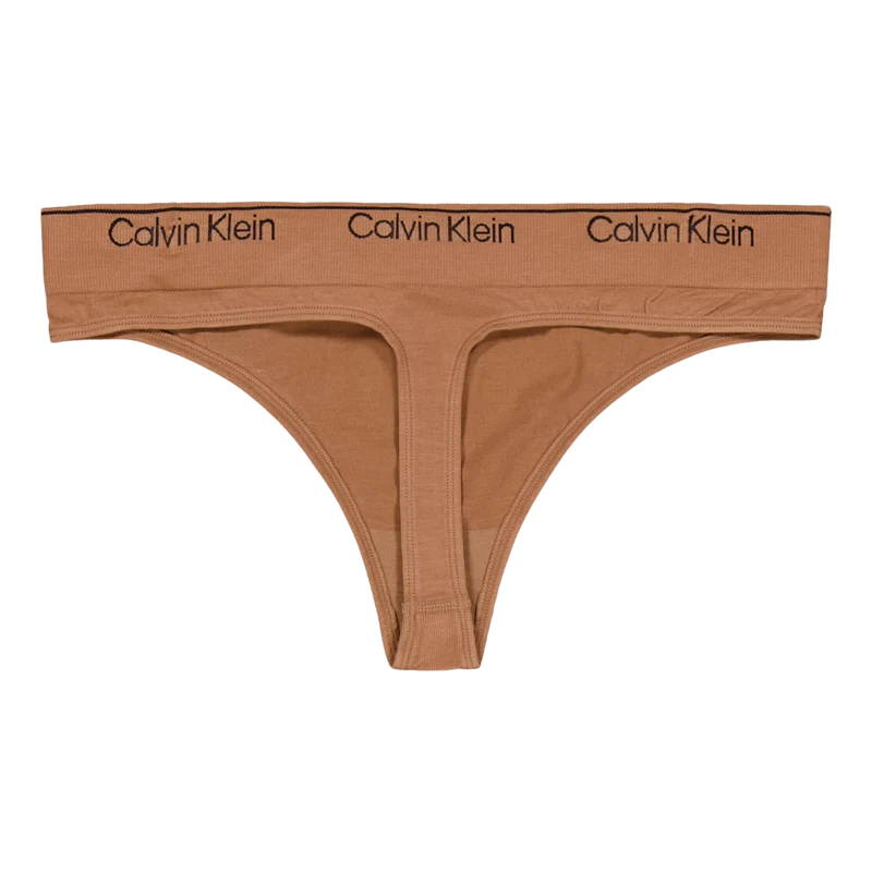 Modern Seamless Thong Beige