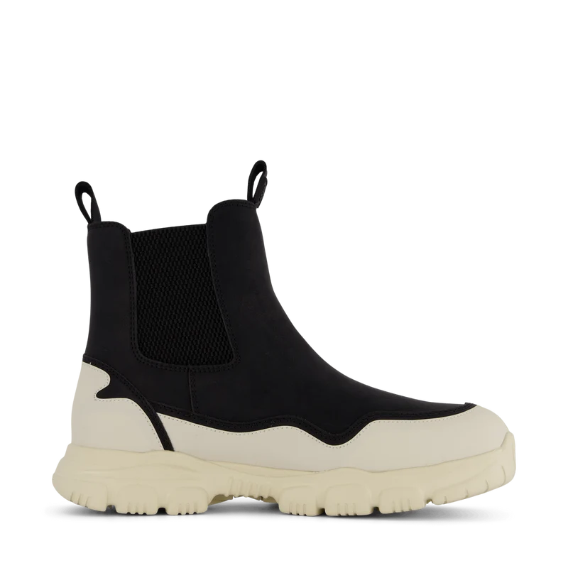 Trek Chelsea At Black/linen 01u
