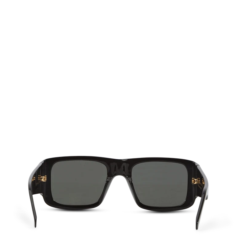 Onorato R (54) Black