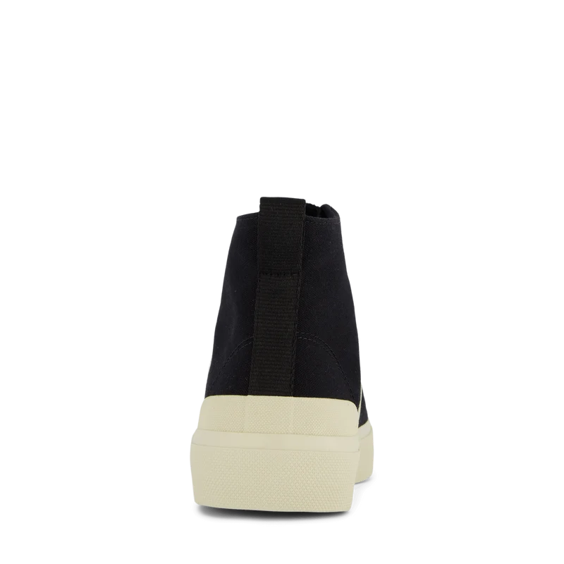 Wata Ii Canvas Black Pierre