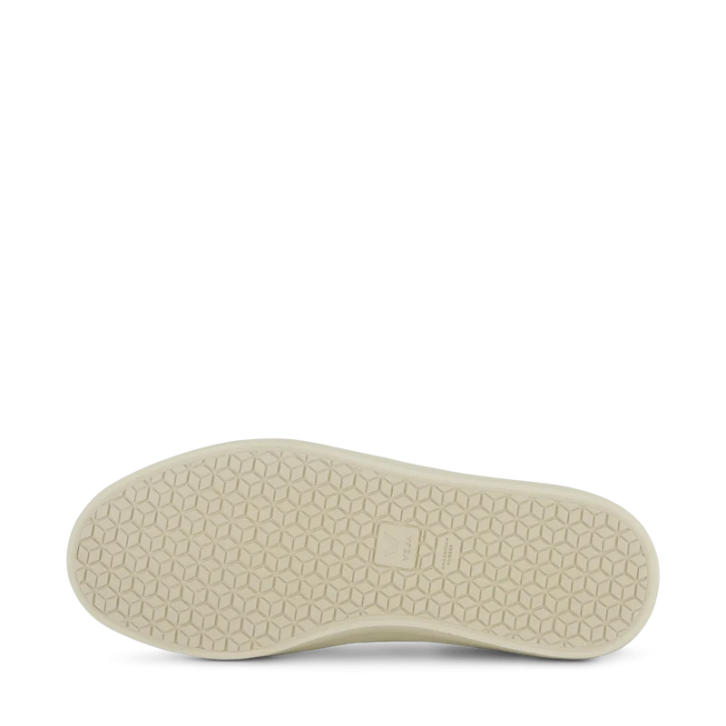 Wata Ii Low Canvas Black Pierre