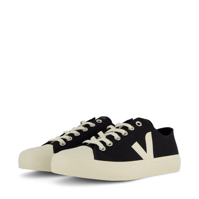 Wata Ii Low Canvas Black Pierre