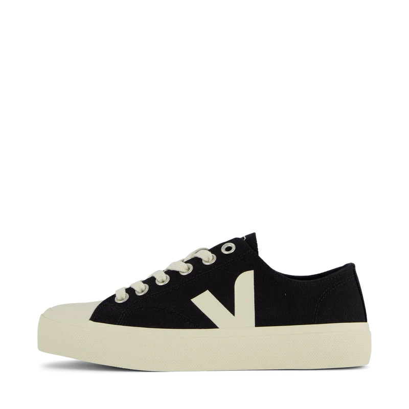 Wata Ii Low Canvas Black Pierre