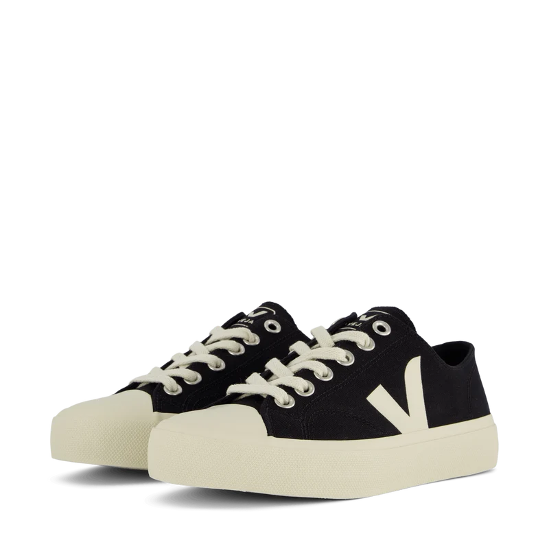 Wata Ii Low Canvas Black Pierre