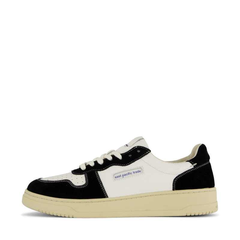 Court Black/off White