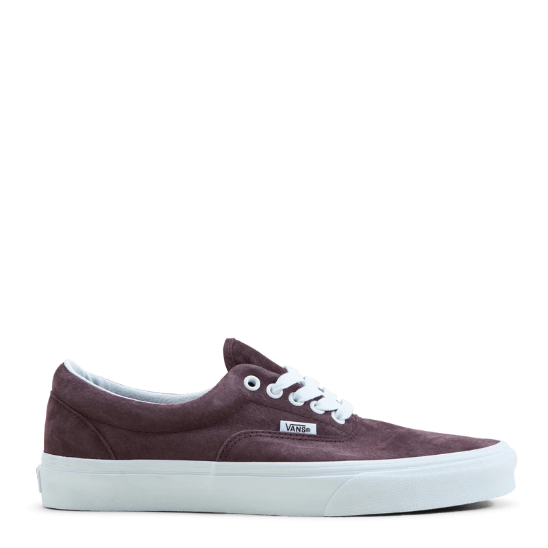 Ua Era Pig Suede Wine Tasting