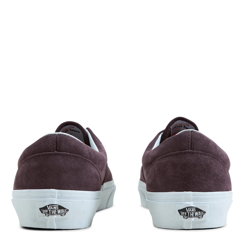 Ua Era Pig Suede Wine Tasting