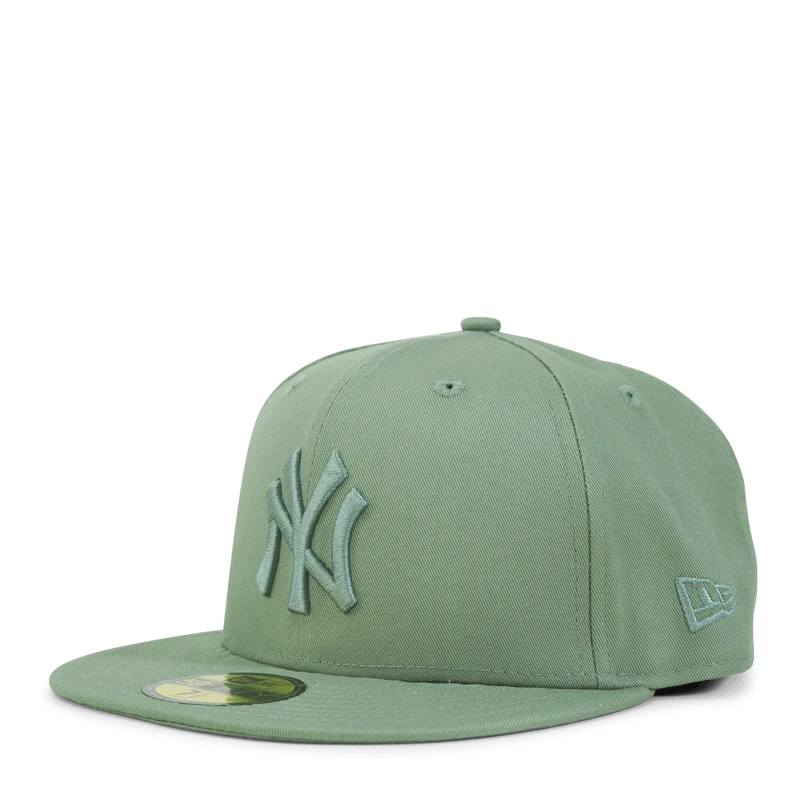 LEAGUE ESSENTIAL 5950 NEW YORK YANKEES