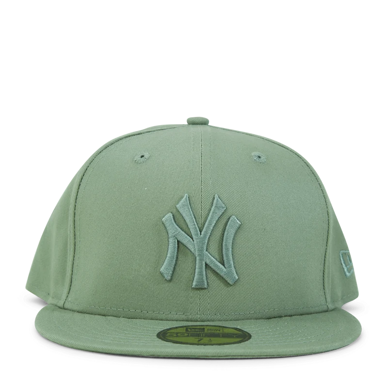 LEAGUE ESSENTIAL 5950 NEW YORK YANKEES