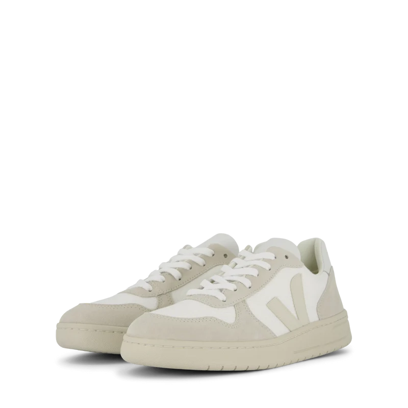 V-10 White Natural Pierre