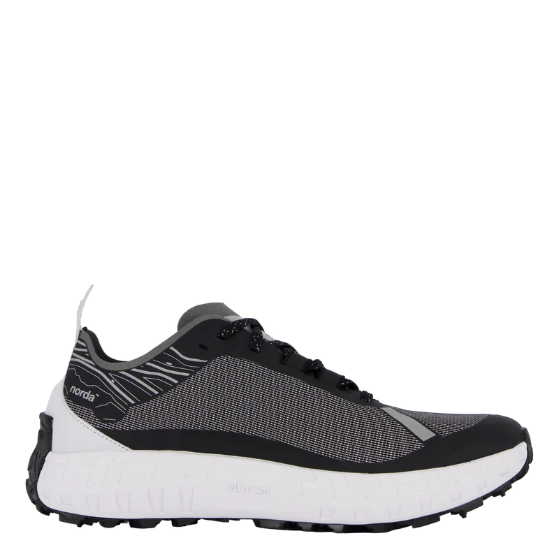Norda N001 Black/white
